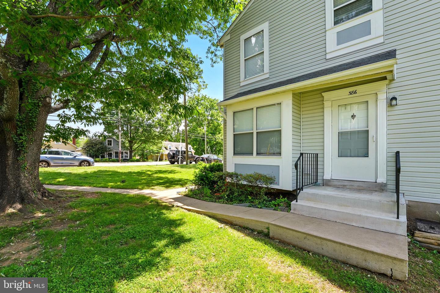 386 FALMOUTH ST, WARRENTON, Virginia 20186, 2 Bedrooms Bedrooms, ,2 BathroomsBathrooms,Residential,For sale,386 FALMOUTH ST,VAFQ2016710 MLS # VAFQ2016710