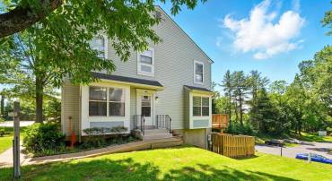 386 FALMOUTH ST, WARRENTON, Virginia 20186, 2 Bedrooms Bedrooms, ,2 BathroomsBathrooms,Residential,For sale,386 FALMOUTH ST,VAFQ2016710 MLS # VAFQ2016710