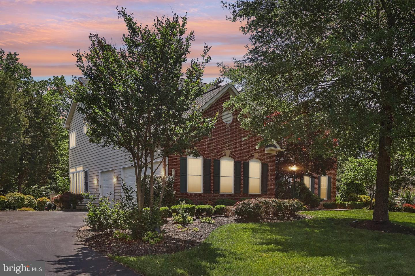 14517 CHAMBERRY CIR, HAYMARKET, Virginia 20169, 5 Bedrooms Bedrooms, ,4 BathroomsBathrooms,Residential,For sale,14517 CHAMBERRY CIR,VAPW2095166 MLS # VAPW2095166