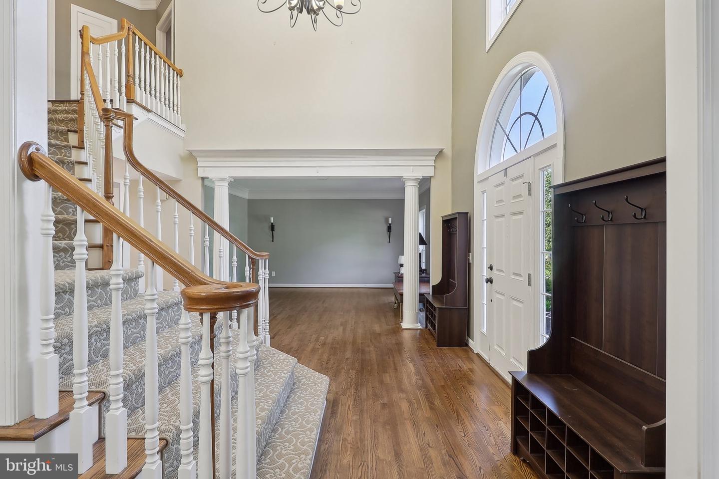14517 CHAMBERRY CIR, HAYMARKET, Virginia 20169, 5 Bedrooms Bedrooms, ,4 BathroomsBathrooms,Residential,For sale,14517 CHAMBERRY CIR,VAPW2095166 MLS # VAPW2095166