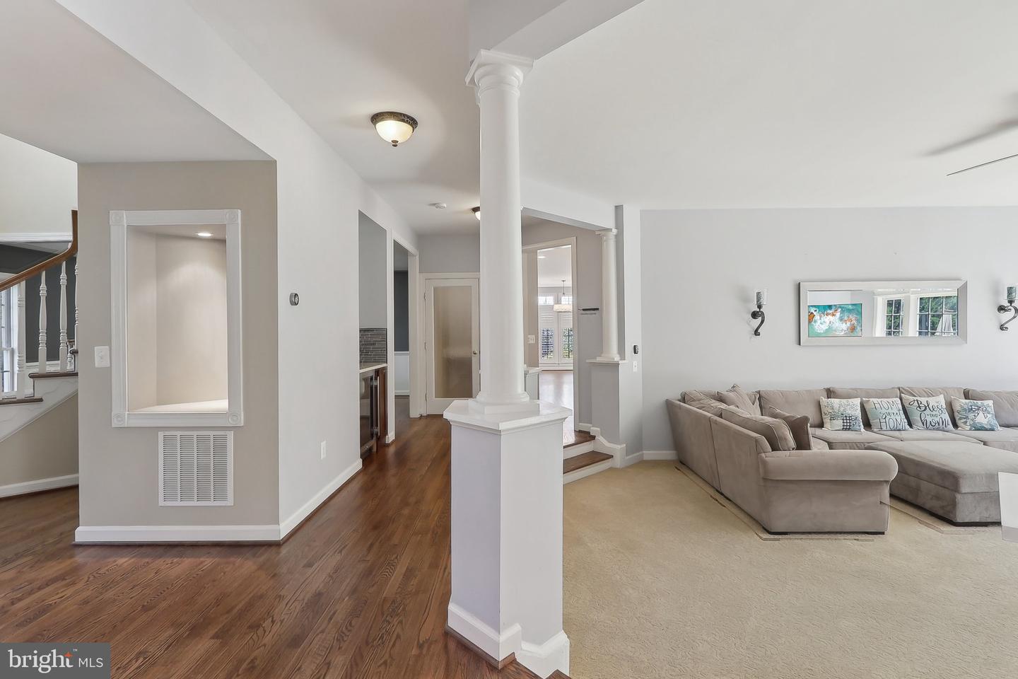 14517 CHAMBERRY CIR, HAYMARKET, Virginia 20169, 5 Bedrooms Bedrooms, ,4 BathroomsBathrooms,Residential,For sale,14517 CHAMBERRY CIR,VAPW2095166 MLS # VAPW2095166