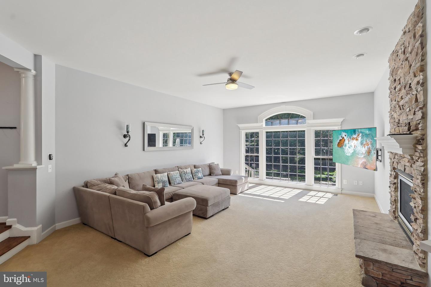 14517 CHAMBERRY CIR, HAYMARKET, Virginia 20169, 5 Bedrooms Bedrooms, ,4 BathroomsBathrooms,Residential,For sale,14517 CHAMBERRY CIR,VAPW2095166 MLS # VAPW2095166