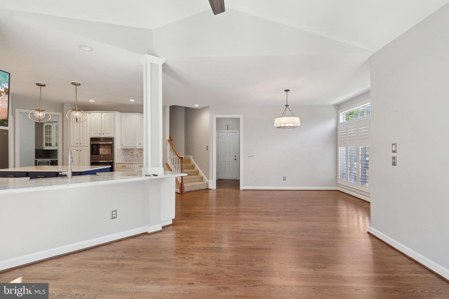 14517 CHAMBERRY CIR, HAYMARKET, Virginia 20169, 5 Bedrooms Bedrooms, ,4 BathroomsBathrooms,Residential,For sale,14517 CHAMBERRY CIR,VAPW2095166 MLS # VAPW2095166