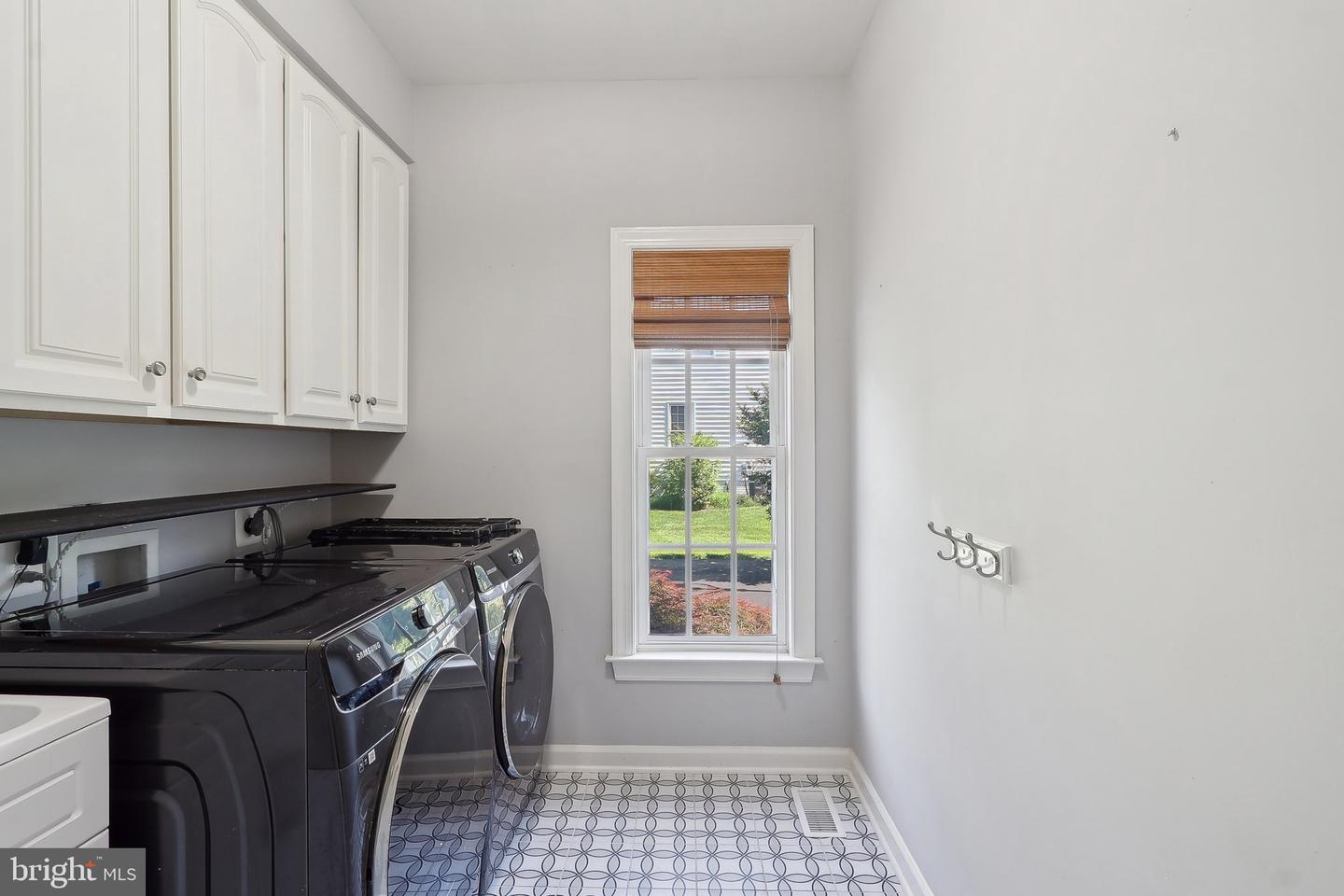 14517 CHAMBERRY CIR, HAYMARKET, Virginia 20169, 5 Bedrooms Bedrooms, ,4 BathroomsBathrooms,Residential,For sale,14517 CHAMBERRY CIR,VAPW2095166 MLS # VAPW2095166
