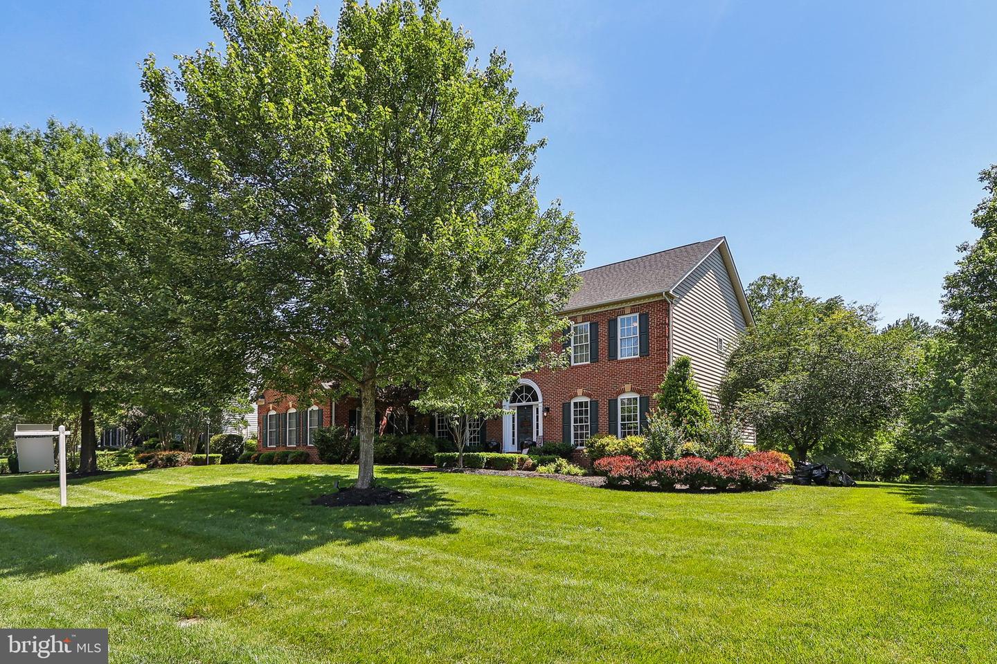14517 CHAMBERRY CIR, HAYMARKET, Virginia 20169, 5 Bedrooms Bedrooms, ,4 BathroomsBathrooms,Residential,For sale,14517 CHAMBERRY CIR,VAPW2095166 MLS # VAPW2095166