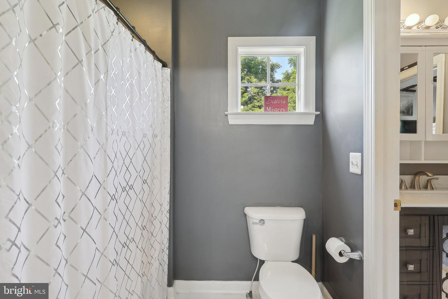 14517 CHAMBERRY CIR, HAYMARKET, Virginia 20169, 5 Bedrooms Bedrooms, ,4 BathroomsBathrooms,Residential,For sale,14517 CHAMBERRY CIR,VAPW2095166 MLS # VAPW2095166