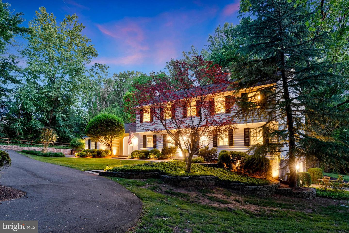1052 LEIGH MILL RD, GREAT FALLS, Virginia 22066, 5 Bedrooms Bedrooms, 22 Rooms Rooms,3 BathroomsBathrooms,Residential,For sale,1052 LEIGH MILL RD,VAFX2242182 MLS # VAFX2242182