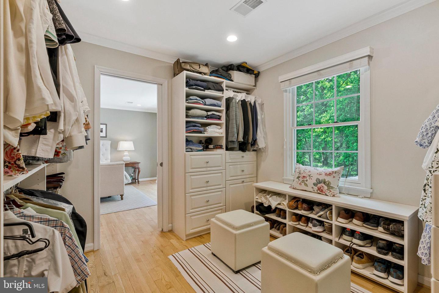 1052 LEIGH MILL RD, GREAT FALLS, Virginia 22066, 5 Bedrooms Bedrooms, 22 Rooms Rooms,3 BathroomsBathrooms,Residential,For sale,1052 LEIGH MILL RD,VAFX2242182 MLS # VAFX2242182