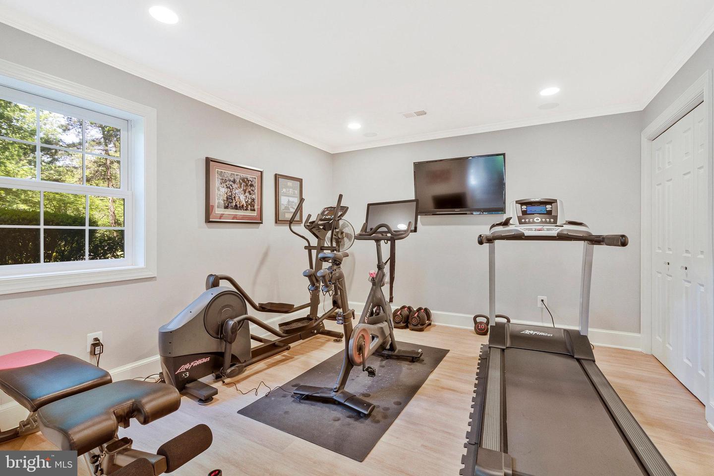 1052 LEIGH MILL RD, GREAT FALLS, Virginia 22066, 5 Bedrooms Bedrooms, 22 Rooms Rooms,3 BathroomsBathrooms,Residential,For sale,1052 LEIGH MILL RD,VAFX2242182 MLS # VAFX2242182