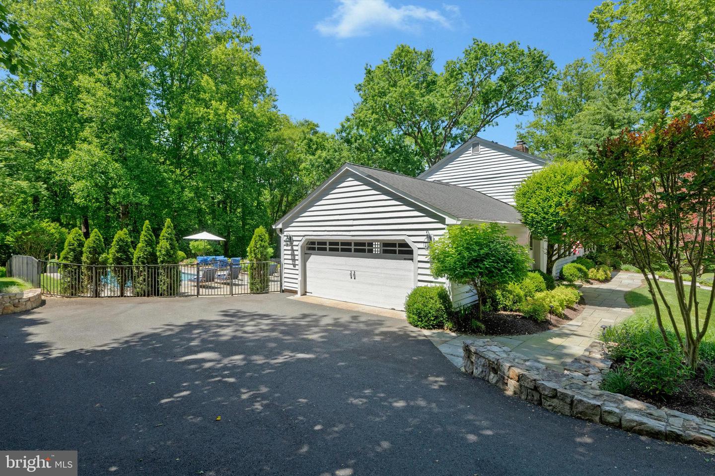 1052 LEIGH MILL RD, GREAT FALLS, Virginia 22066, 5 Bedrooms Bedrooms, 22 Rooms Rooms,3 BathroomsBathrooms,Residential,For sale,1052 LEIGH MILL RD,VAFX2242182 MLS # VAFX2242182
