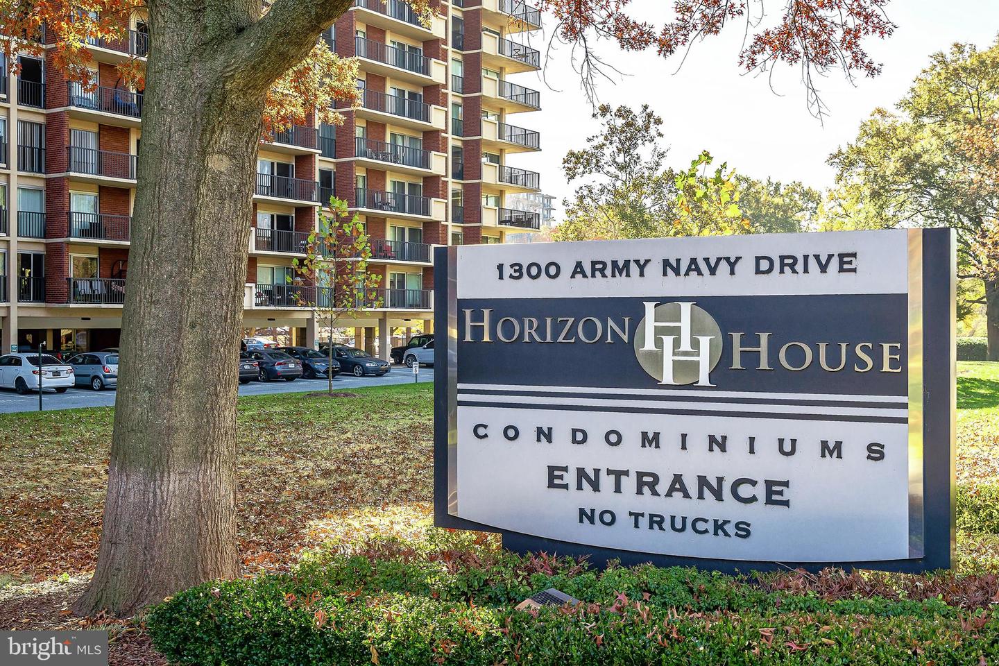 1300 ARMY NAVY DR #1010, ARLINGTON, Virginia 22202, 1 Bedroom Bedrooms, ,1 BathroomBathrooms,Residential,For sale,1300 ARMY NAVY DR #1010,VAAR2057942 MLS # VAAR2057942