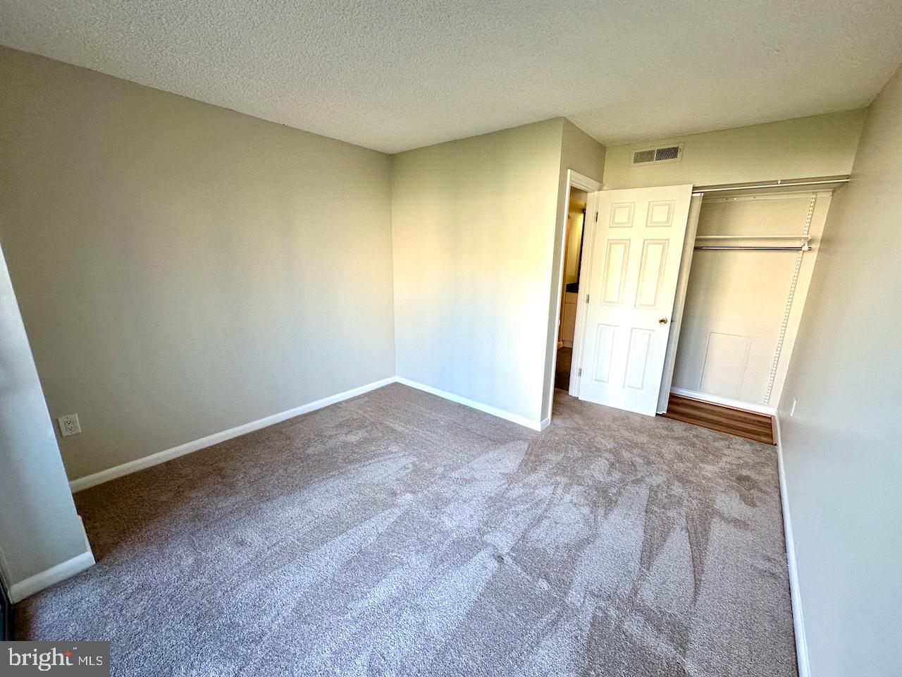 1300 ARMY NAVY DR #1010, ARLINGTON, Virginia 22202, 1 Bedroom Bedrooms, ,1 BathroomBathrooms,Residential,For sale,1300 ARMY NAVY DR #1010,VAAR2057942 MLS # VAAR2057942