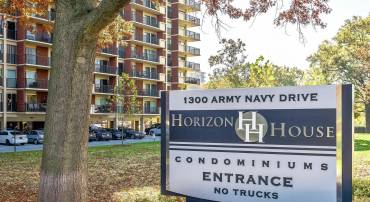 1300 ARMY NAVY DR #1010, ARLINGTON, Virginia 22202, 1 Bedroom Bedrooms, ,1 BathroomBathrooms,Residential,For sale,1300 ARMY NAVY DR #1010,VAAR2057942 MLS # VAAR2057942