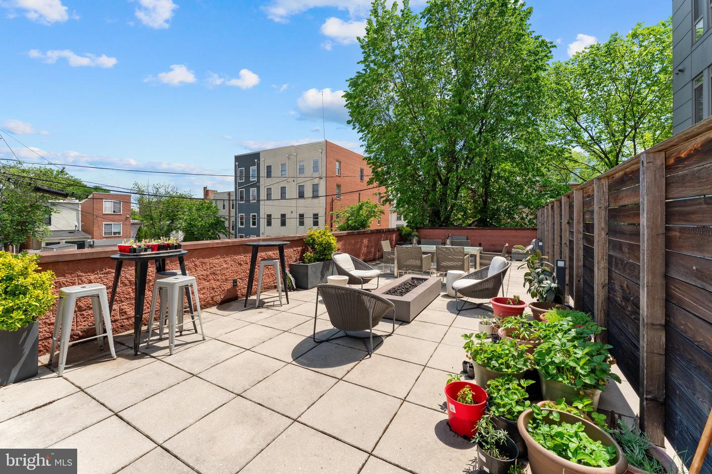 900 11TH ST SE #108, WASHINGTON, District Of Columbia 20003, 1 Bedroom Bedrooms, ,1 BathroomBathrooms,Residential,For sale,900 11TH ST SE #108,DCDC2201090 MLS # DCDC2201090