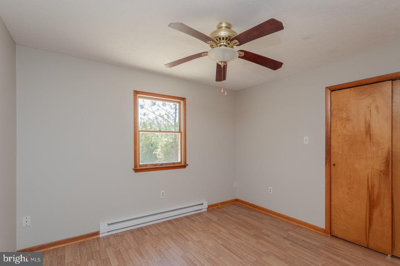 128 WALTER LN, FORT VALLEY, Virginia 22652, 4 Bedrooms Bedrooms, ,2 BathroomsBathrooms,Residential,For sale,128 WALTER LN,VASH2011478 MLS # VASH2011478