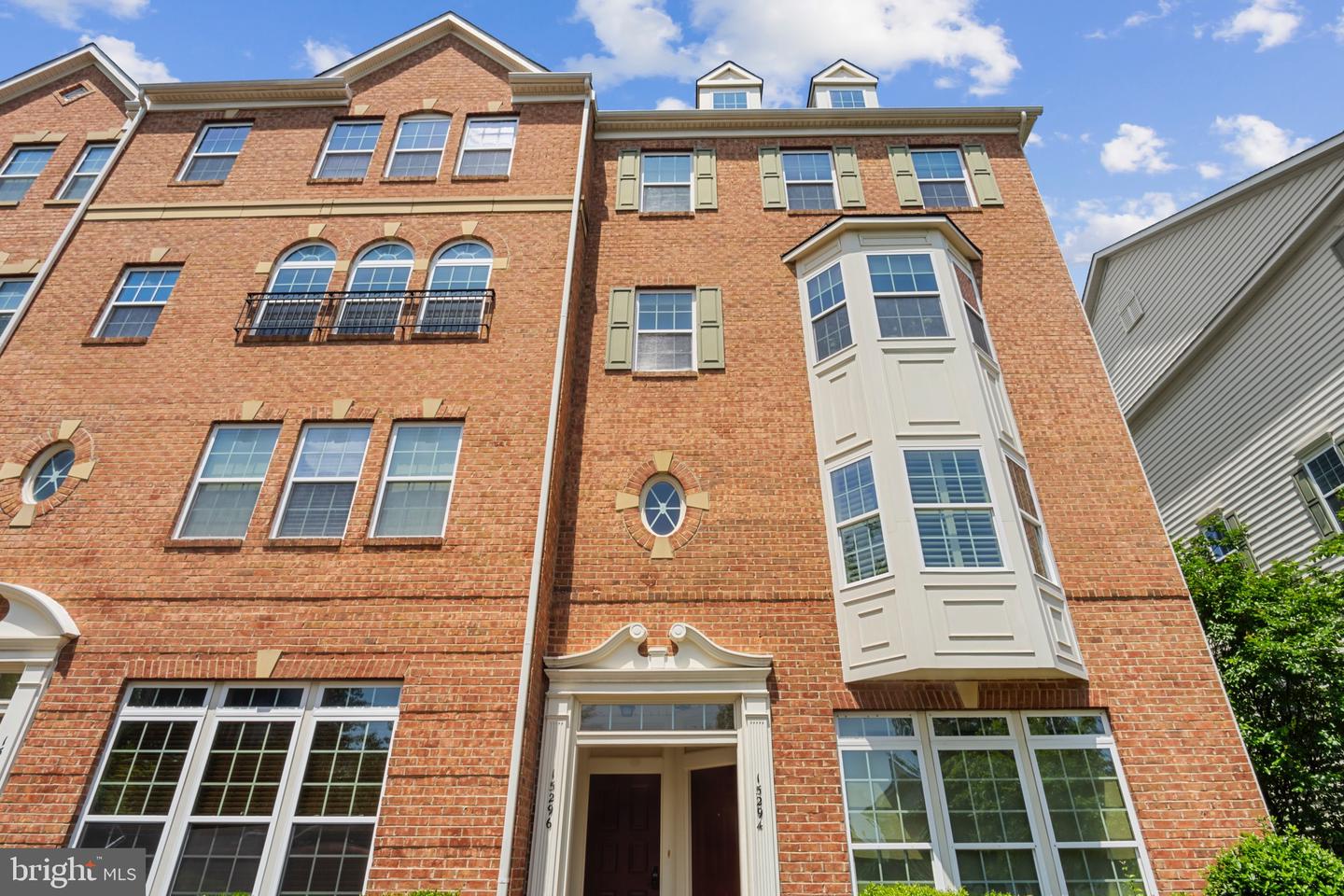 15296 REGENTS PARK DR, WOODBRIDGE, Virginia 22191, 3 Bedrooms Bedrooms, ,2 BathroomsBathrooms,Residential,For sale,15296 REGENTS PARK DR,VAPW2094926 MLS # VAPW2094926