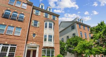 15296 REGENTS PARK DR, WOODBRIDGE, Virginia 22191, 3 Bedrooms Bedrooms, ,2 BathroomsBathrooms,Residential,For sale,15296 REGENTS PARK DR,VAPW2094926 MLS # VAPW2094926