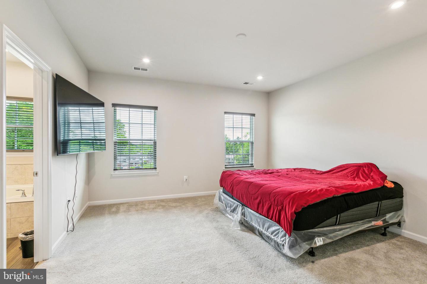 4527 DALE CREEK WAY, WOODBRIDGE, Virginia 22193, 3 Bedrooms Bedrooms, ,3 BathroomsBathrooms,Residential,For sale,4527 DALE CREEK WAY,VAPW2094972 MLS # VAPW2094972