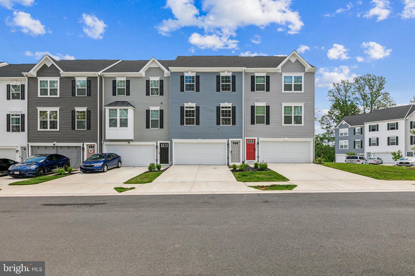 4527 DALE CREEK WAY, WOODBRIDGE, Virginia 22193, 3 Bedrooms Bedrooms, ,3 BathroomsBathrooms,Residential,For sale,4527 DALE CREEK WAY,VAPW2094972 MLS # VAPW2094972