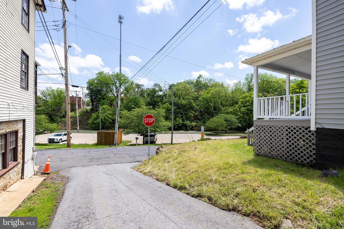 102 S HAWKSBILL ST, LURAY, Virginia 22835, 2 Bedrooms Bedrooms, ,2 BathroomsBathrooms,Residential,For sale,102 S HAWKSBILL ST,VAPA2004934 MLS # VAPA2004934