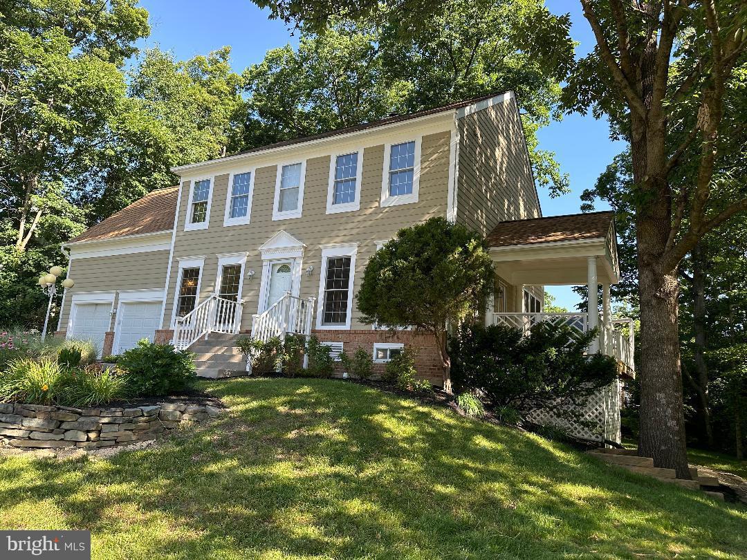 13616 NORTHBOURNE DR, CENTREVILLE, Virginia 20120, 4 Bedrooms Bedrooms, 14 Rooms Rooms,3 BathroomsBathrooms,Residential,For sale,13616 NORTHBOURNE DR,VAFX2242390 MLS # VAFX2242390