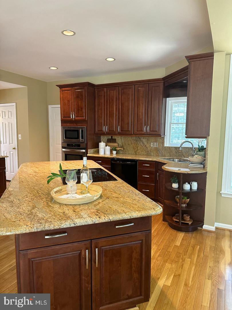 13616 NORTHBOURNE DR, CENTREVILLE, Virginia 20120, 4 Bedrooms Bedrooms, 14 Rooms Rooms,3 BathroomsBathrooms,Residential,For sale,13616 NORTHBOURNE DR,VAFX2242390 MLS # VAFX2242390