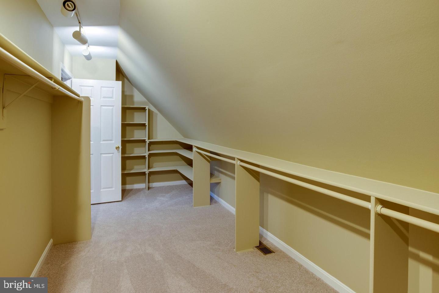 13616 NORTHBOURNE DR, CENTREVILLE, Virginia 20120, 4 Bedrooms Bedrooms, 14 Rooms Rooms,3 BathroomsBathrooms,Residential,For sale,13616 NORTHBOURNE DR,VAFX2242390 MLS # VAFX2242390