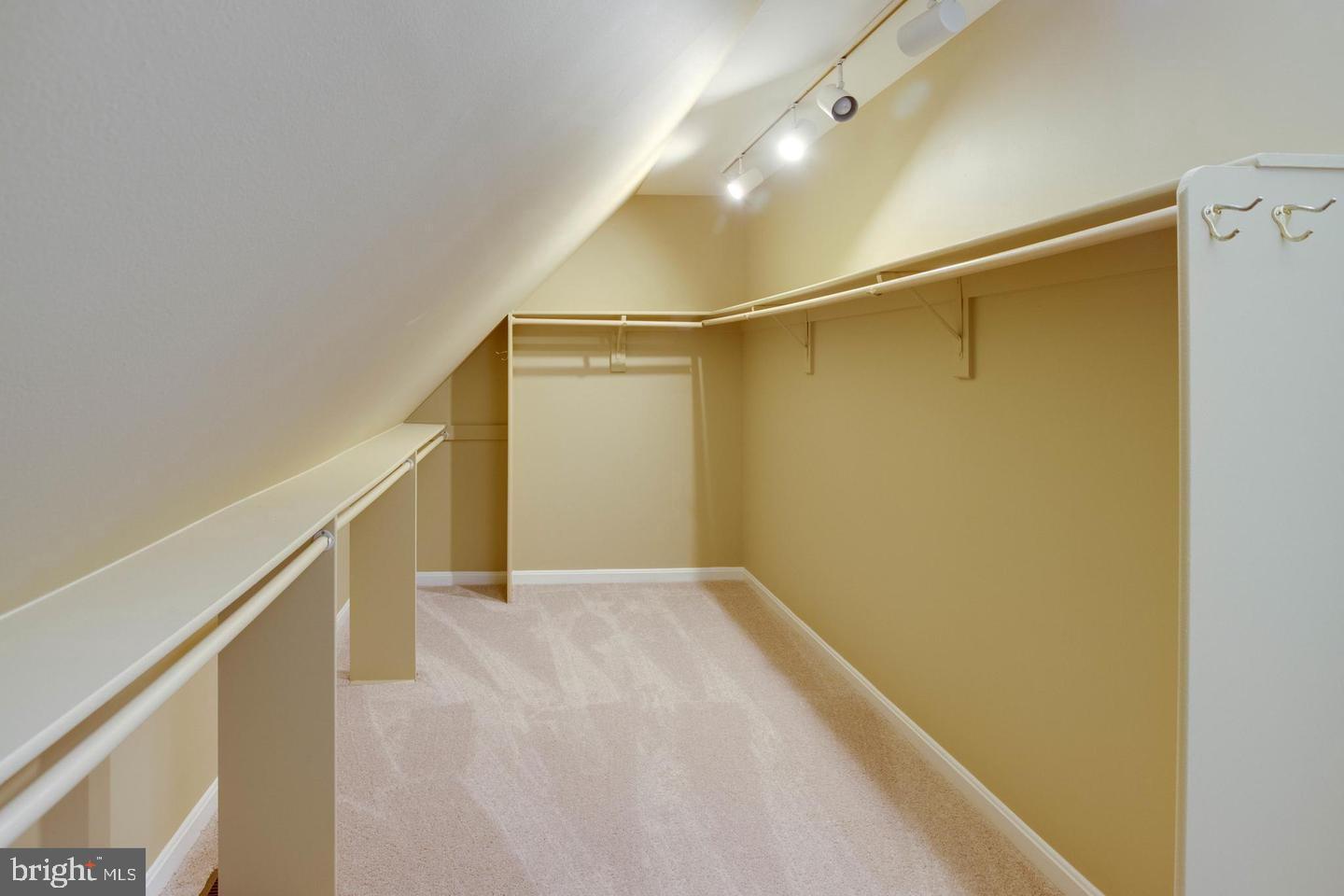 13616 NORTHBOURNE DR, CENTREVILLE, Virginia 20120, 4 Bedrooms Bedrooms, 14 Rooms Rooms,3 BathroomsBathrooms,Residential,For sale,13616 NORTHBOURNE DR,VAFX2242390 MLS # VAFX2242390