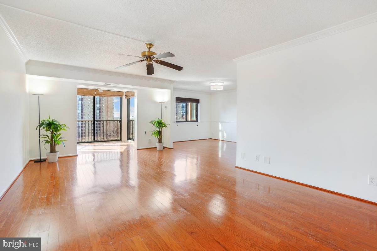 5904 MOUNT EAGLE DR #1105, ALEXANDRIA, Virginia 22303, 2 Bedrooms Bedrooms, 8 Rooms Rooms,2 BathroomsBathrooms,Residential,For sale,5904 MOUNT EAGLE DR #1105,VAFX2242470 MLS # VAFX2242470