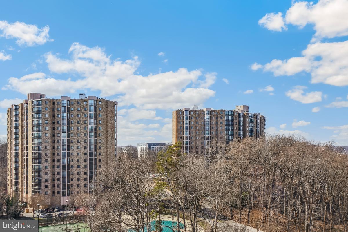 5904 MOUNT EAGLE DR #1105, ALEXANDRIA, Virginia 22303, 2 Bedrooms Bedrooms, 8 Rooms Rooms,2 BathroomsBathrooms,Residential,For sale,5904 MOUNT EAGLE DR #1105,VAFX2242470 MLS # VAFX2242470