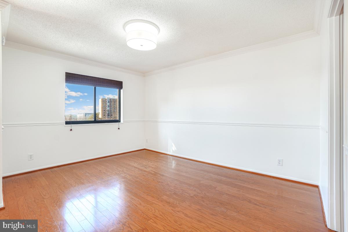 5904 MOUNT EAGLE DR #1105, ALEXANDRIA, Virginia 22303, 2 Bedrooms Bedrooms, 8 Rooms Rooms,2 BathroomsBathrooms,Residential,For sale,5904 MOUNT EAGLE DR #1105,VAFX2242470 MLS # VAFX2242470