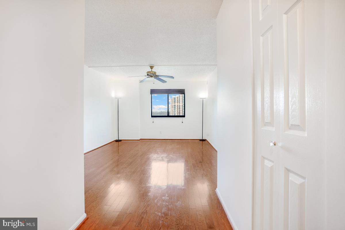 5904 MOUNT EAGLE DR #1105, ALEXANDRIA, Virginia 22303, 2 Bedrooms Bedrooms, 8 Rooms Rooms,2 BathroomsBathrooms,Residential,For sale,5904 MOUNT EAGLE DR #1105,VAFX2242470 MLS # VAFX2242470