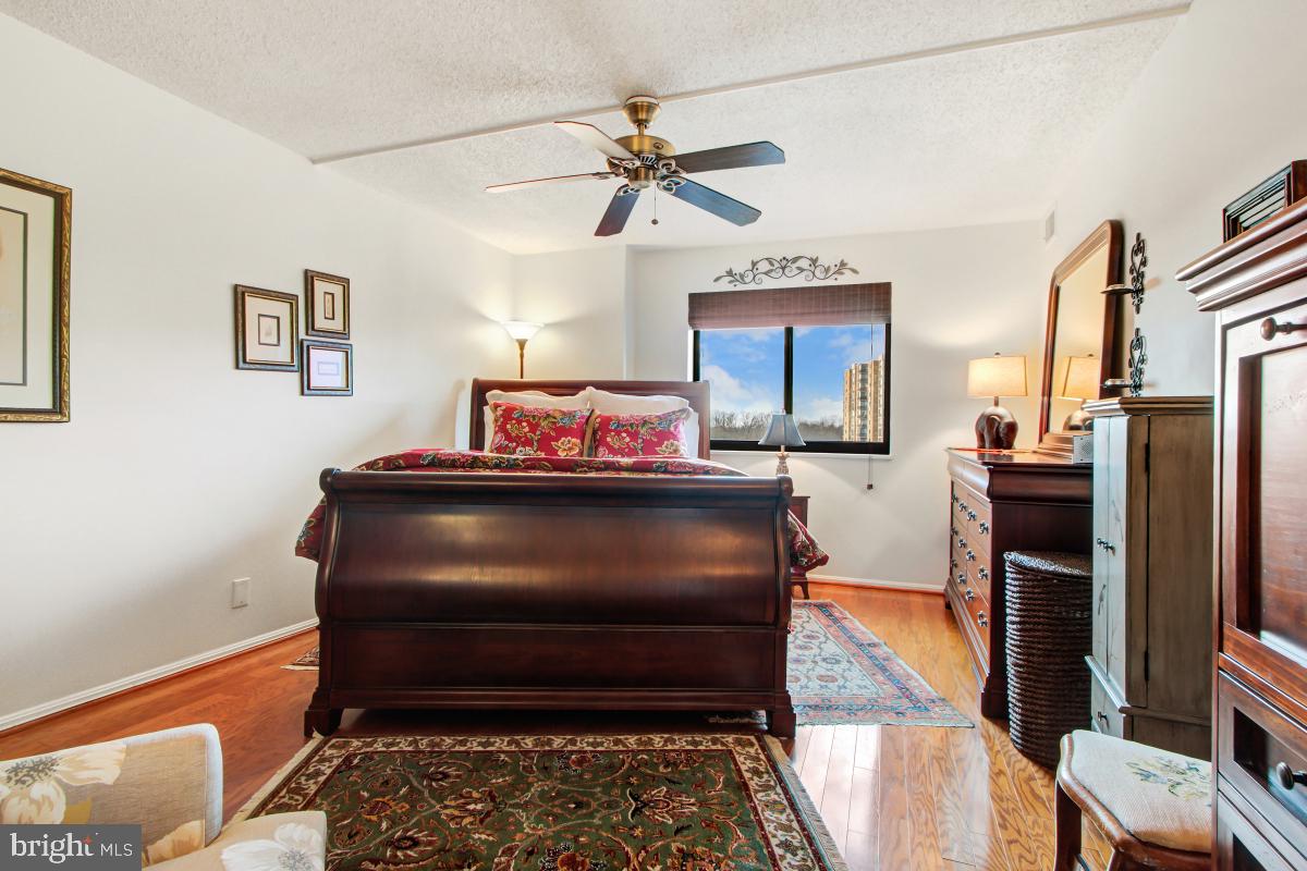 5904 MOUNT EAGLE DR #1105, ALEXANDRIA, Virginia 22303, 2 Bedrooms Bedrooms, 8 Rooms Rooms,2 BathroomsBathrooms,Residential,For sale,5904 MOUNT EAGLE DR #1105,VAFX2242470 MLS # VAFX2242470