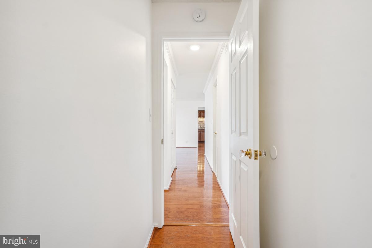 5904 MOUNT EAGLE DR #1105, ALEXANDRIA, Virginia 22303, 2 Bedrooms Bedrooms, 8 Rooms Rooms,2 BathroomsBathrooms,Residential,For sale,5904 MOUNT EAGLE DR #1105,VAFX2242470 MLS # VAFX2242470