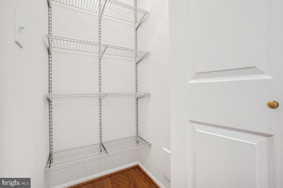 5904 MOUNT EAGLE DR #1105, ALEXANDRIA, Virginia 22303, 2 Bedrooms Bedrooms, 8 Rooms Rooms,2 BathroomsBathrooms,Residential,For sale,5904 MOUNT EAGLE DR #1105,VAFX2242470 MLS # VAFX2242470