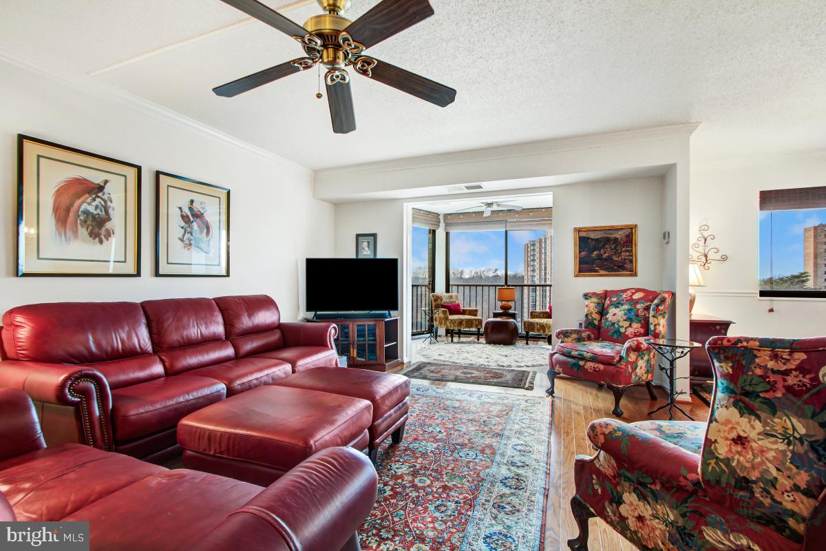 5904 MOUNT EAGLE DR #1105, ALEXANDRIA, Virginia 22303, 2 Bedrooms Bedrooms, 8 Rooms Rooms,2 BathroomsBathrooms,Residential,For sale,5904 MOUNT EAGLE DR #1105,VAFX2242470 MLS # VAFX2242470