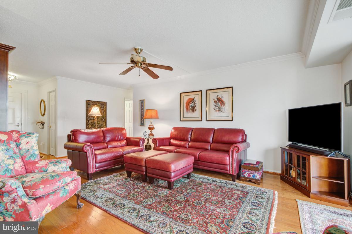 5904 MOUNT EAGLE DR #1105, ALEXANDRIA, Virginia 22303, 2 Bedrooms Bedrooms, 8 Rooms Rooms,2 BathroomsBathrooms,Residential,For sale,5904 MOUNT EAGLE DR #1105,VAFX2242470 MLS # VAFX2242470