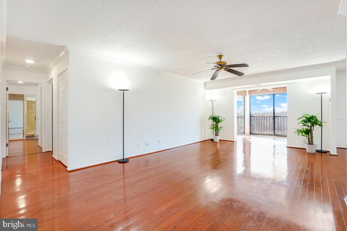 5904 MOUNT EAGLE DR #1105, ALEXANDRIA, Virginia 22303, 2 Bedrooms Bedrooms, 8 Rooms Rooms,2 BathroomsBathrooms,Residential,For sale,5904 MOUNT EAGLE DR #1105,VAFX2242470 MLS # VAFX2242470