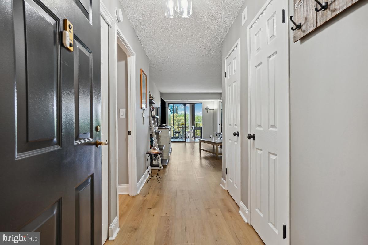 5904 MOUNT EAGLE DR #1003, ALEXANDRIA, Virginia 22303, 2 Bedrooms Bedrooms, 8 Rooms Rooms,1 BathroomBathrooms,Residential,For sale,5904 MOUNT EAGLE DR #1003,VAFX2242476 MLS # VAFX2242476