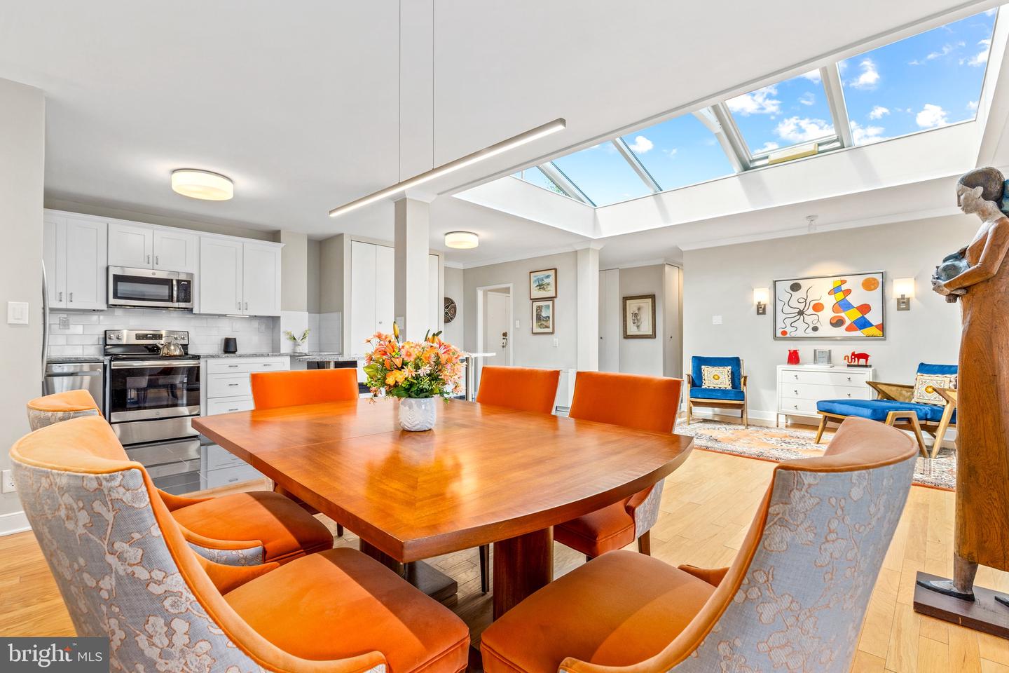 4100 CATHEDRAL AVE NW #PH9, WASHINGTON, District Of Columbia 20016, 2 Bedrooms Bedrooms, ,2 BathroomsBathrooms,Residential,For sale,4100 CATHEDRAL AVE NW #PH9,DCDC2201780 MLS # DCDC2201780