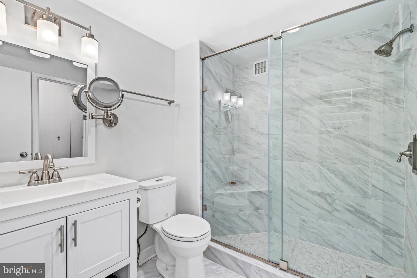 4100 CATHEDRAL AVE NW #PH9, WASHINGTON, District Of Columbia 20016, 2 Bedrooms Bedrooms, ,2 BathroomsBathrooms,Residential,For sale,4100 CATHEDRAL AVE NW #PH9,DCDC2201780 MLS # DCDC2201780