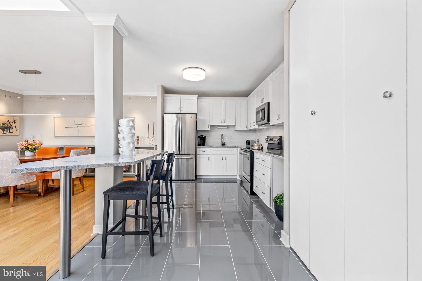 4100 CATHEDRAL AVE NW #PH9, WASHINGTON, District Of Columbia 20016, 2 Bedrooms Bedrooms, ,2 BathroomsBathrooms,Residential,For sale,4100 CATHEDRAL AVE NW #PH9,DCDC2201780 MLS # DCDC2201780