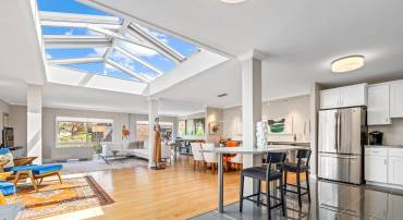 4100 CATHEDRAL AVE NW #PH9, WASHINGTON, District Of Columbia 20016, 2 Bedrooms Bedrooms, ,2 BathroomsBathrooms,Residential,For sale,4100 CATHEDRAL AVE NW #PH9,DCDC2201780 MLS # DCDC2201780