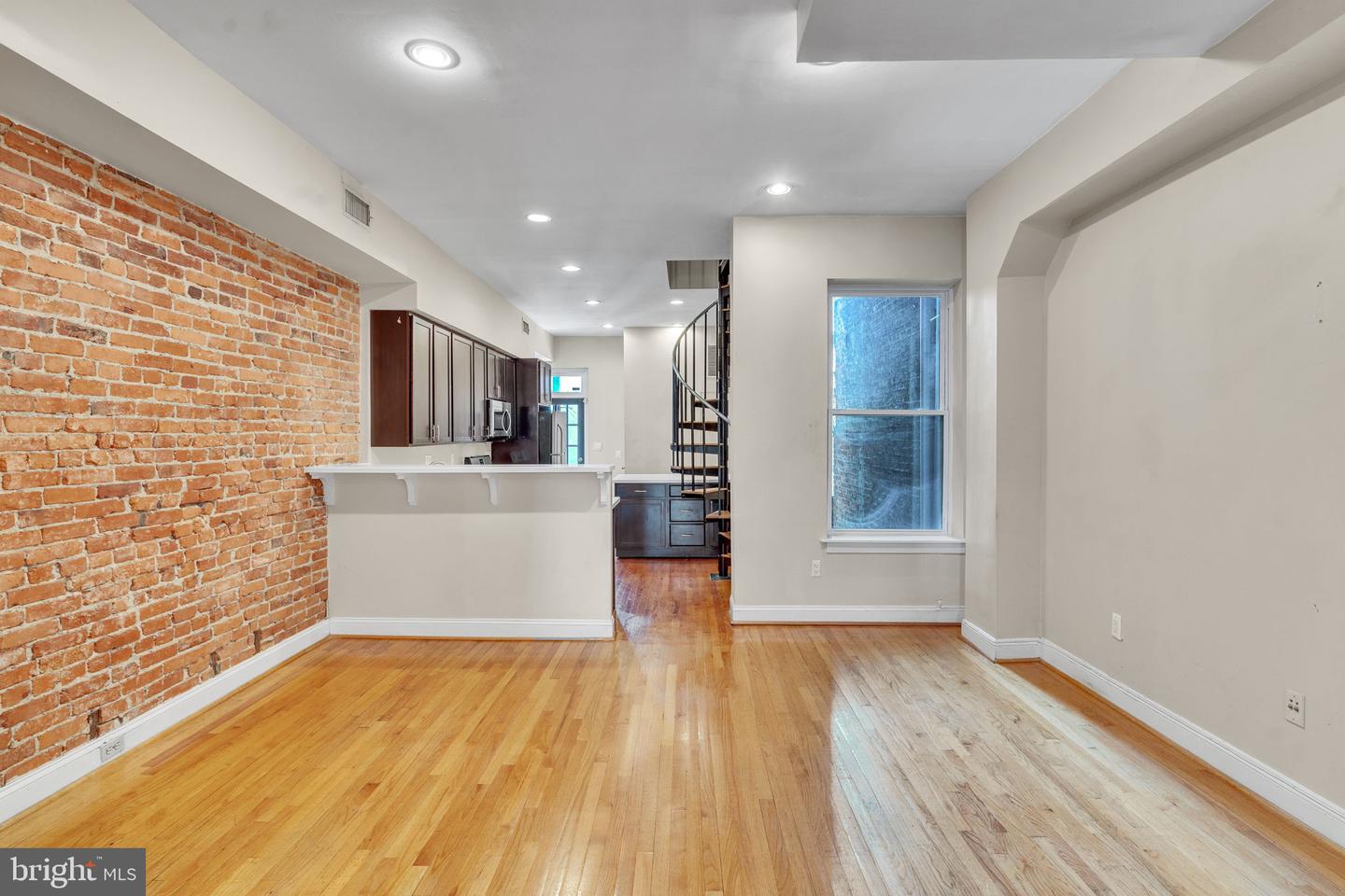 60 T ST NW, WASHINGTON, District Of Columbia 20001, 5 Bedrooms Bedrooms, ,4 BathroomsBathrooms,Residential,For sale,60 T ST NW,DCDC2201814 MLS # DCDC2201814