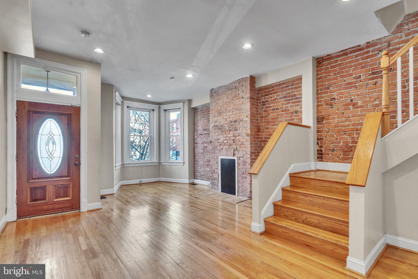 60 T ST NW, WASHINGTON, District Of Columbia 20001, 5 Bedrooms Bedrooms, ,4 BathroomsBathrooms,Residential,For sale,60 T ST NW,DCDC2201814 MLS # DCDC2201814