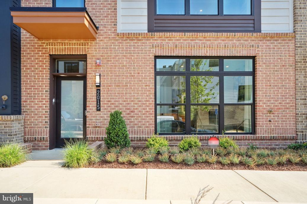 2117 TYSONS RIDGELINE RD #ELEVATOR LOT 73, FALLS CHURCH, Virginia 22043, 4 Bedrooms Bedrooms, ,4 BathroomsBathrooms,Residential,For sale,2117 TYSONS RIDGELINE RD #ELEVATOR LOT 73,VAFX2242356 MLS # VAFX2242356