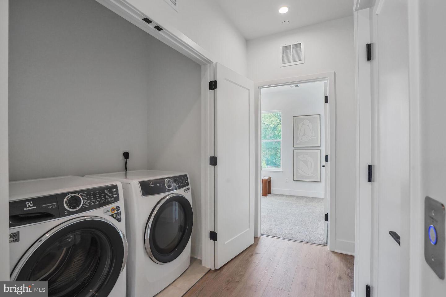 2117 TYSONS RIDGELINE RD #ELEVATOR LOT 73, FALLS CHURCH, Virginia 22043, 4 Bedrooms Bedrooms, ,4 BathroomsBathrooms,Residential,For sale,2117 TYSONS RIDGELINE RD #ELEVATOR LOT 73,VAFX2242356 MLS # VAFX2242356