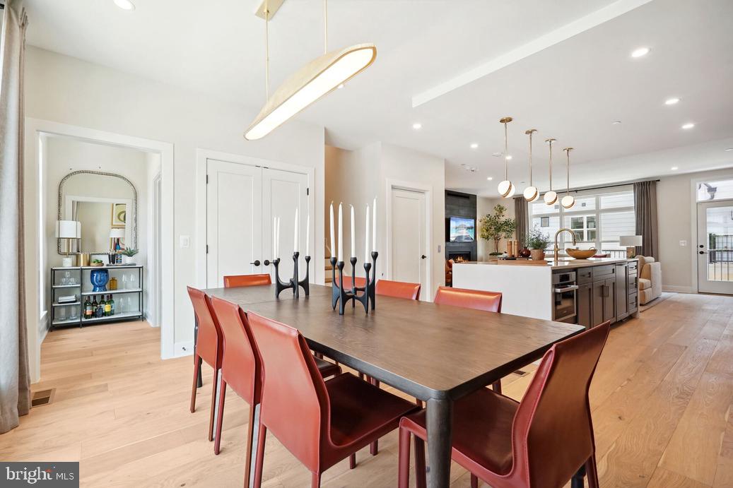 2117 TYSONS RIDGELINE RD #ELEVATOR LOT 73, FALLS CHURCH, Virginia 22043, 4 Bedrooms Bedrooms, ,4 BathroomsBathrooms,Residential,For sale,2117 TYSONS RIDGELINE RD #ELEVATOR LOT 73,VAFX2242356 MLS # VAFX2242356