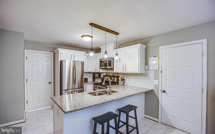 11709 WOODLAND VIEW DR, FREDERICKSBURG, Virginia 22407, 3 Bedrooms Bedrooms, ,3 BathroomsBathrooms,Residential,For sale,11709 WOODLAND VIEW DR,VASP2033336 MLS # VASP2033336