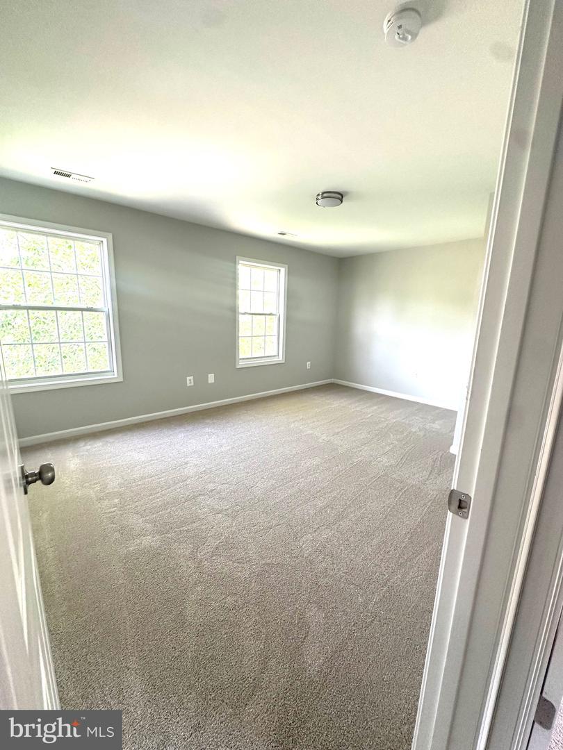 4 LAKESIDE DR, STAFFORD, Virginia 22554, 3 Bedrooms Bedrooms, ,3 BathroomsBathrooms,Residential,For sale,4 LAKESIDE DR,VAST2039108 MLS # VAST2039108